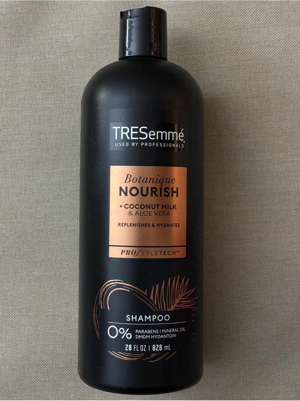 Botanique Nourish Coconut Milk & Aloe Vera Shampoo — Black